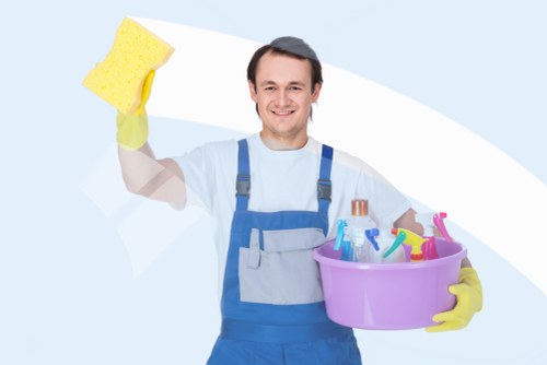 Deep cleaning tasks for a kitchen and bathroom in SW6